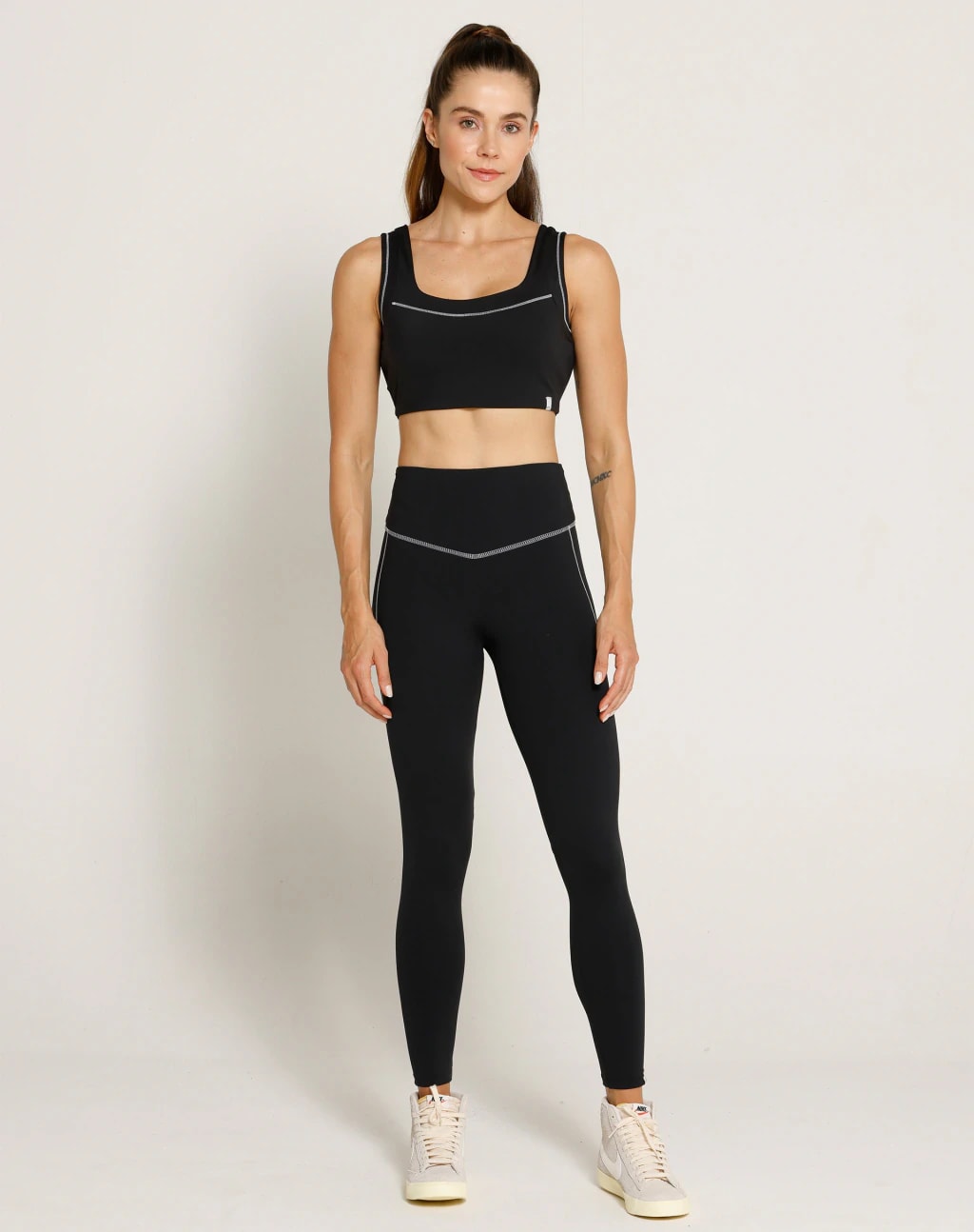 Calça Legging com Bolso Interno de Poliamida - Preto